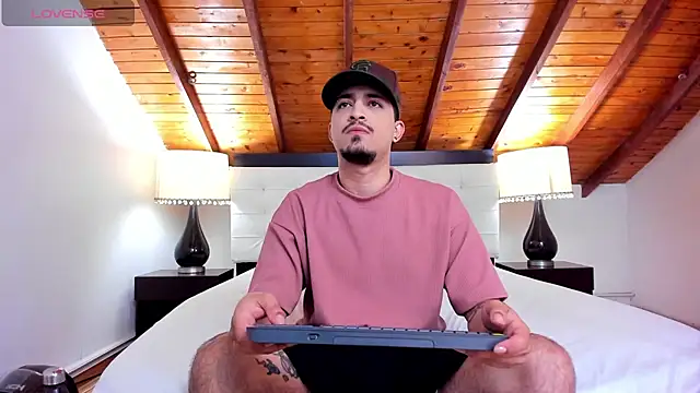 Snapshot of Sebastian_Berne chatting on October 3, 2025, 7:26 pm Sebastian Berne online show from October 3, 2025, 7:26 pm