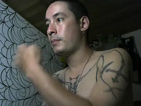 Snapshot of vampireathome chatting on May 2, 2026, 6:29 am vampireathome online show from May 2, 2026, 6:29 am