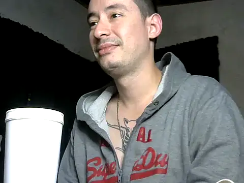 vampireathome online show from September 9, 2025, 6:12 am