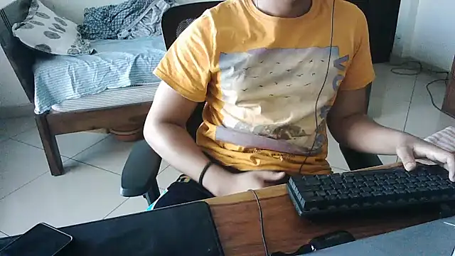 Snapshot of optimalperformance7093 chatting on February 24, 2025, 9:21 am optimalperformance7093 online show from February 24, 2025, 9:21 am