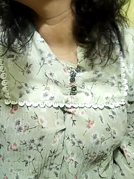 Snapshot of Your_cutiepie_ chatting on February 21, 2026, 12:29 pm Your cutiepie online show from February 21, 2026, 12:29 pm