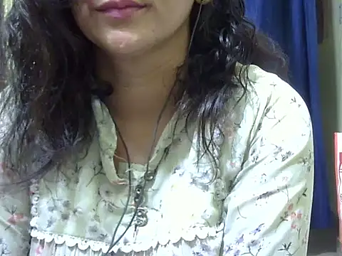 Snapshot of Your_cutiepie_ chatting on October 11, 2025, 6:31 pm Your cutiepie online show from October 11, 2025, 6:31 pm