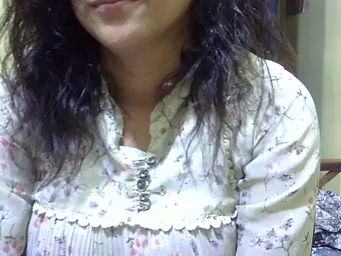 Snapshot of Your_cutiepie_ chatting on October 17, 2025, 5:59 pm Your cutiepie online show from October 17, 2025, 5:59 pm