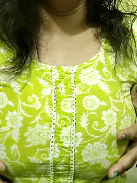 Snapshot of Your_cutiepie_ chatting on November 26, 2025, 6:19 pm Your cutiepie online show from November 26, 2025, 6:19 pm