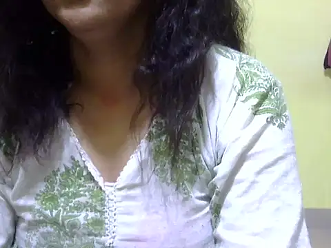 Snapshot of Your_cutiepie_ chatting on October 21, 2025, 6:40 pm Your cutiepie online show from October 21, 2025, 6:40 pm