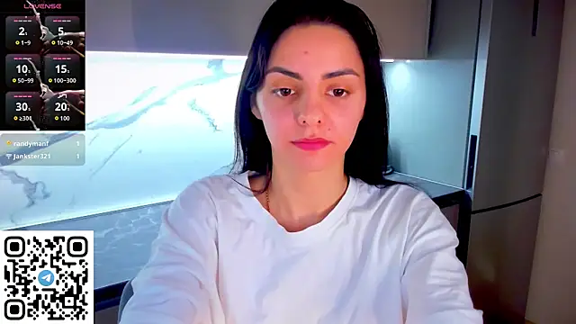 Snapshot of EmiliaZen chatting on April 26, 2026, 9:45 pm EmiliaZen online show from April 26, 2026, 9:45 pm