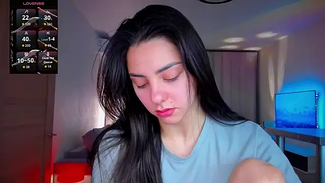 Snapshot of EmiliaZen chatting on April 22, 2026, 6:47 pm EmiliaZen online show from April 22, 2026, 6:47 pm