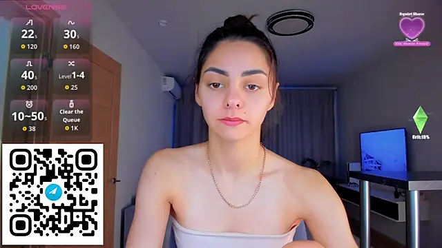 EmiliaZen online show from November 28, 2025, 1:00 pm