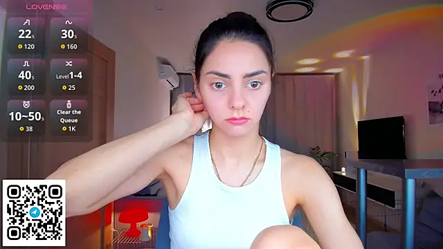 EmiliaZen online show from February 24, 2026, 5:36 pm