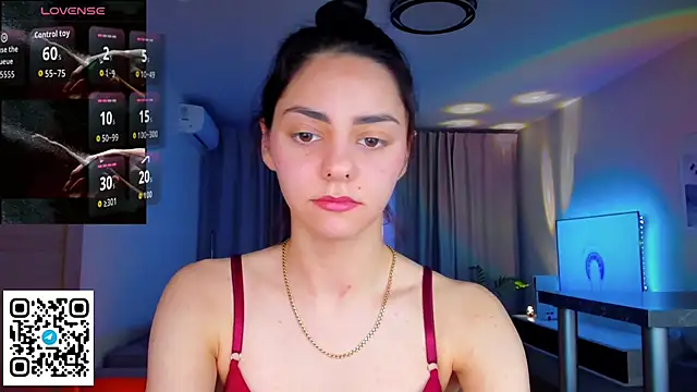 Snapshot of EmiliaZen chatting on April 16, 2026, 4:30 pm EmiliaZen online show from April 16, 2026, 4:30 pm