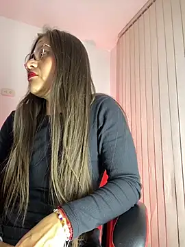 amberth2304 online show from November 12, 2025, 12:59 am