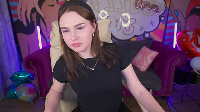 Snapshot of DivineJass chatting on February 20, 2025, 11:54 pm DivineJass online show from February 20, 2025, 11:54 pm