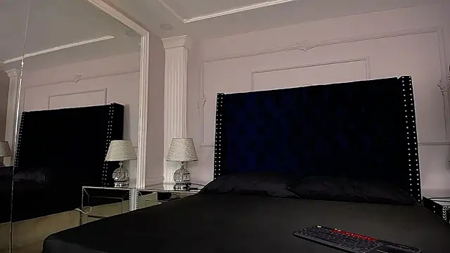 LiamRivers  online show from February 10, 2026, 7:13 pm