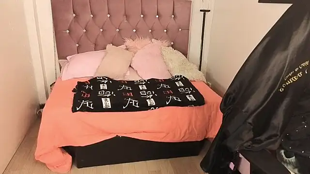 lizha milf online show from May 10, 2026, 7:16 pm