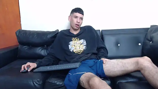 Snapshot of biigjhonny chatting on November 4, 2025, 2:59 am biigjhonny online show from November 4, 2025, 2:59 am