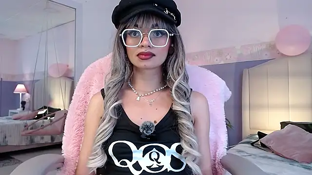 Snapshot of Emerald_gh chatting on February 11, 2026, 3:50 am Emerald gh online show from February 11, 2026, 3:50 am