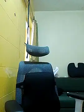 crazyfreaking online show from March 18, 2026, 5:43 am