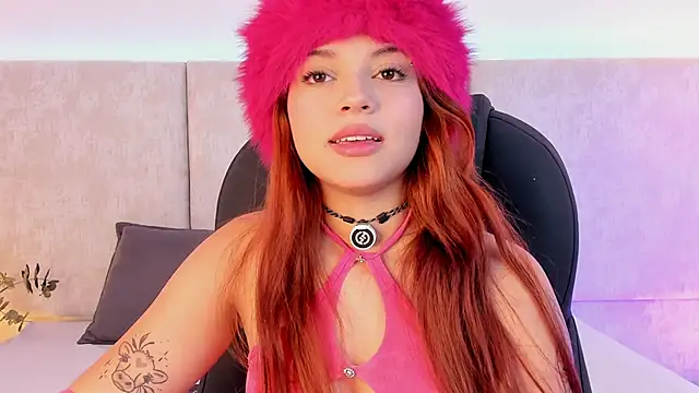 Snapshot of Giselle_Lauren chatting on June 20, 2026, 9:42 pm Giselle Lauren online show from June 20, 2026, 9:42 pm