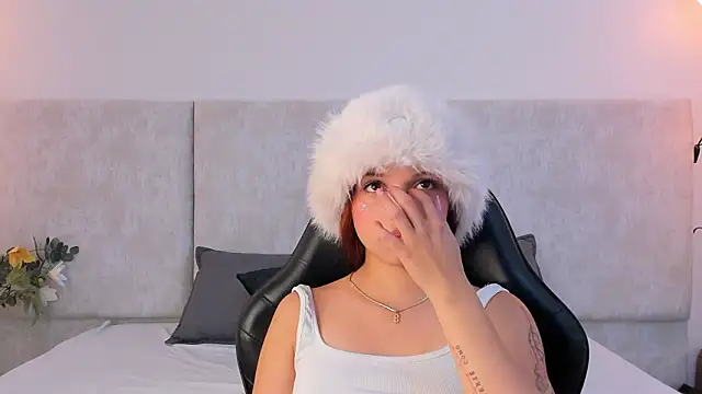 Giselle Lauren online show from February 20, 2026, 7:38 pm