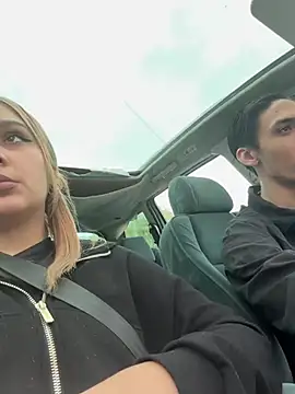 hotamanda01 online show from April 16, 2026, 9:10 am