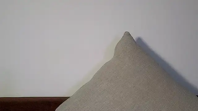 DemiDee online show from November 15, 2025, 1:26 pm