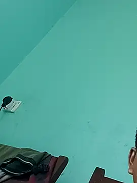 Snapshot of chutiaunty chatting on February 6, 2025, 8:18 am chutiaunty online show from February 6, 2025, 8:18 am