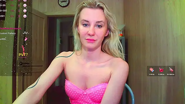 Snapshot of Caramel_piegirl chatting on April 7, 2026, 12:01 am Caramel piegirl online show from April 7, 2026, 12:01 am