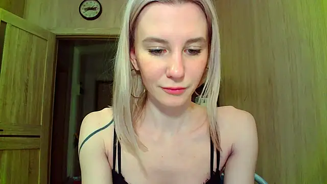 Caramel piegirl online show from February 15, 2025, 11:03 pm