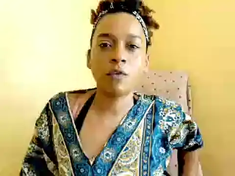 1fiestyalpha online show from November 19, 2025, 8:47 am