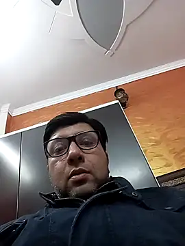 innocentboy1987 online show from February 18, 2025, 10:49 am