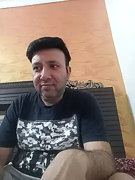 innocentboy1987 online show from April 20, 2026, 6:16 am