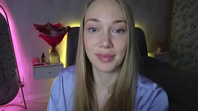 Snapshot of Engel_13 chatting on October 18, 2025, 5:15 pm Engel 13 online show from October 18, 2025, 5:15 pm