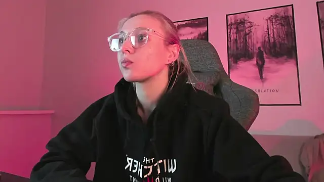 PhilippaAdamas online show from March 2, 2025, 8:48 am