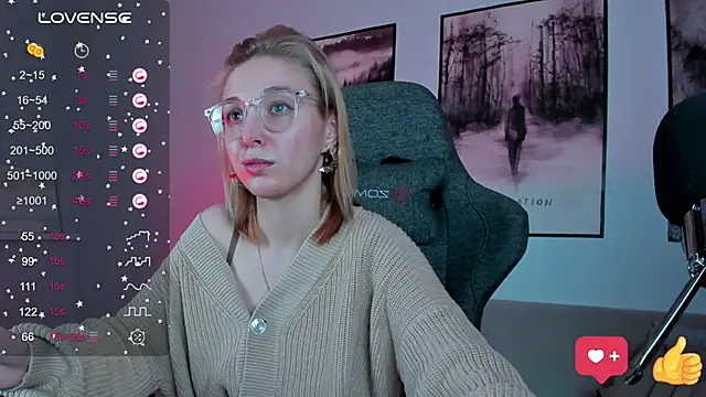 PhilippaAdamas online show from February 20, 2025, 8:50 am