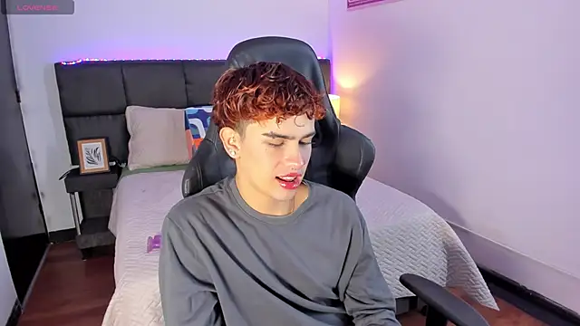 Aiiden 15 online show from November 26, 2025, 12:49 pm