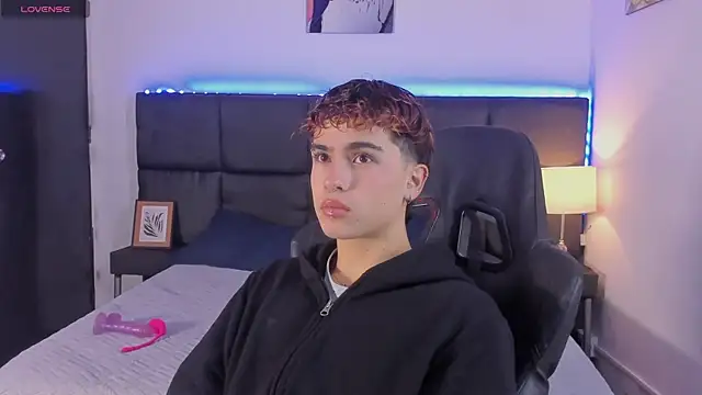 Aiiden 15 online show from October 23, 2025, 12:04 pm