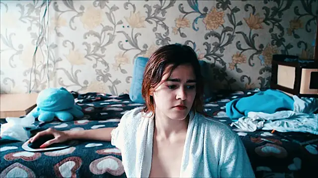 JennyStormy online show from October 10, 2025, 9:32 am