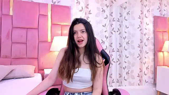 ArianaFranco online show from October 1, 2025, 12:20 pm