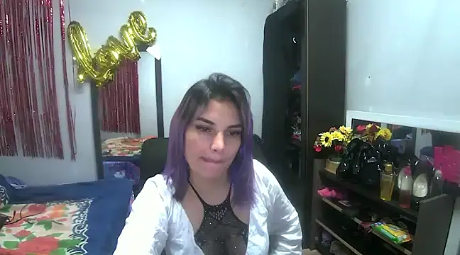 Snapshot of Girasol2630 chatting on February 15, 2025, 3:31 am Girasol2630 online show from February 15, 2025, 3:31 am