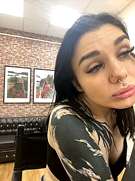 MaeveMoon online show from September 14, 2025, 3:56 pm