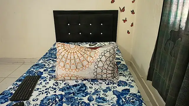 victoria blackk1 online show from March 18, 2025, 12:28 pm