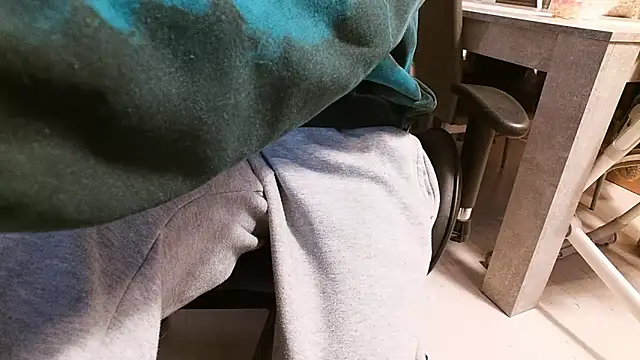 Snapshot of ademandjulia chatting on March 21, 2026, 9:08 pm ademandjulia online show from March 21, 2026, 9:08 pm