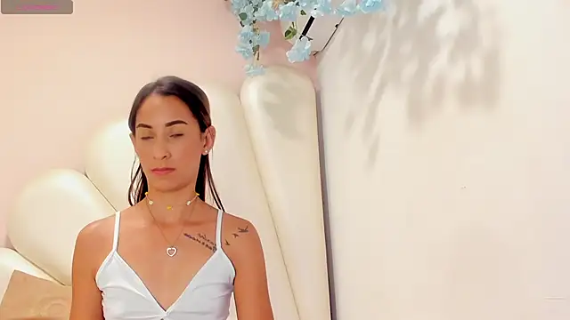 Olivia Stevens online show from February 16, 2025, 1:25 am