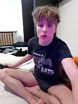 Snapshot of And25bn chatting on March 12, 2026, 5:55 am And25bn online show from March 12, 2026, 5:55 am