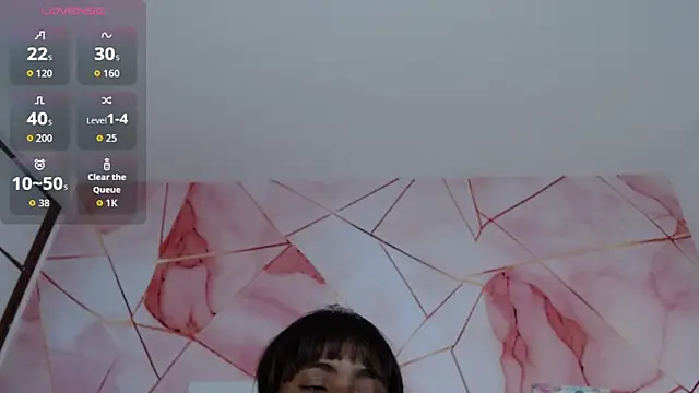 Snapshot of LindaBird chatting on January 14, 2026, 7:50 pm LindaBird online show from January 14, 2026, 7:50 pm