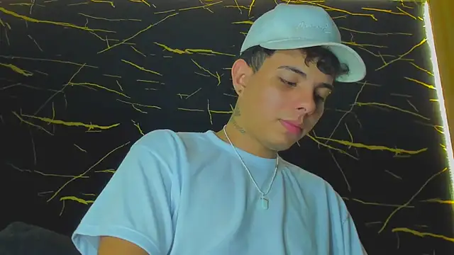 Alessandro 1610 online show from March 26, 2026, 5:28 am