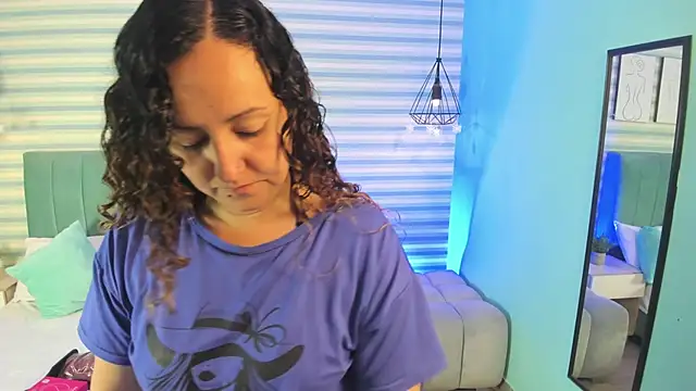 Snapshot of abby_apple chatting on January 17, 2026, 12:42 pm abby apple online show from January 17, 2026, 12:42 pm