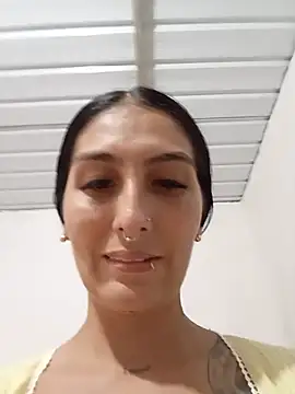 single mother indecent online show from May 29, 2026, 7:42 pm