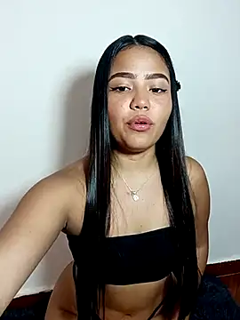 Snapshot of anahi_evans19 chatting on March 14, 2025, 11:22 pm anahi evans19 online show from March 14, 2025, 11:22 pm