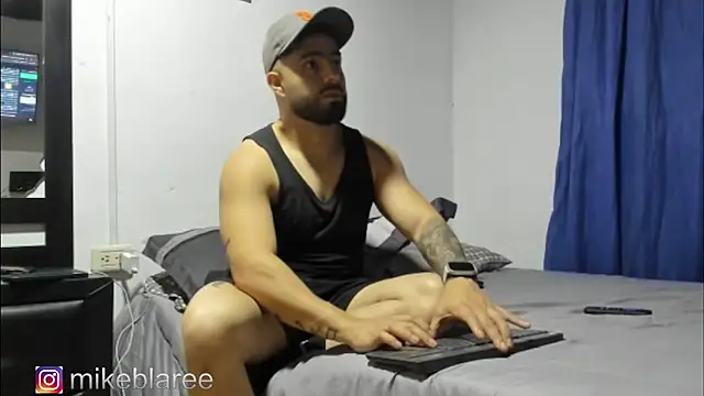 mikeblaree online show from November 5, 2025, 3:31 am